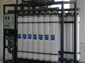 水處理設備為什么必須加反滲透阻垢劑呢?